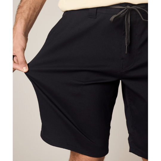 686 Everywhere Hybrid Short Relaxe